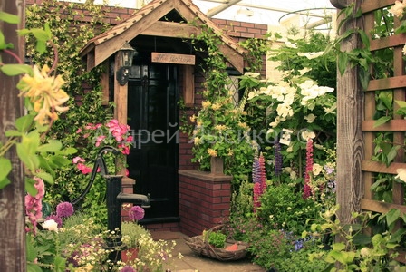 -2009 The Cottage Garden (9).jpg